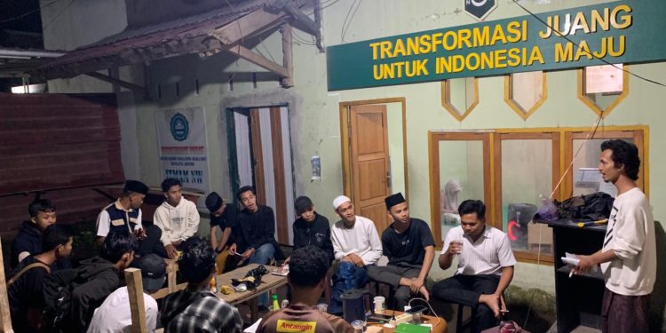 Spektakuler! Kader HIMMAH NW Padati Sekretariat, Kupas Tuntas “Tuhan dalam Nafas Perjuangan”